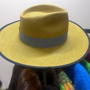 Goorin Bros Yellow Fedora with Gray Band